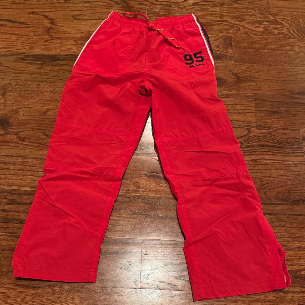 NWOT - Oshkosh athletic pants w/ zip bottoms and lined inner - boys size 8